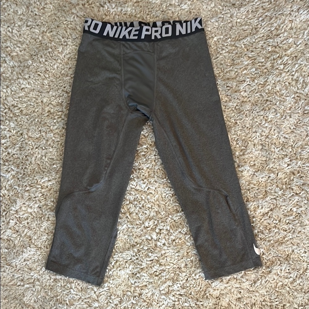 Nike pro grey leggings